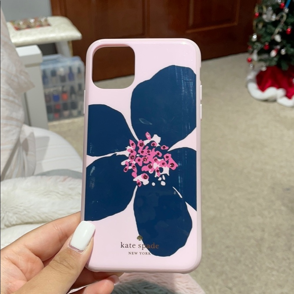 Does not fit my phone anymore.